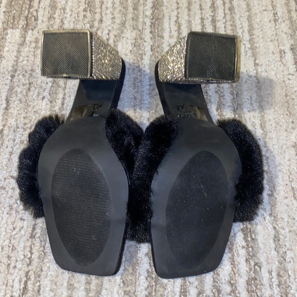 Black fuzzy heels with diamonds - Picture 4 of 4